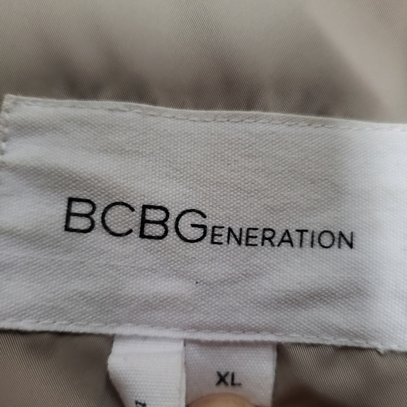 BCBG Anorak Raincoat / Utility Jacket with Hood - Size XL H1 - Picture 6 of 8